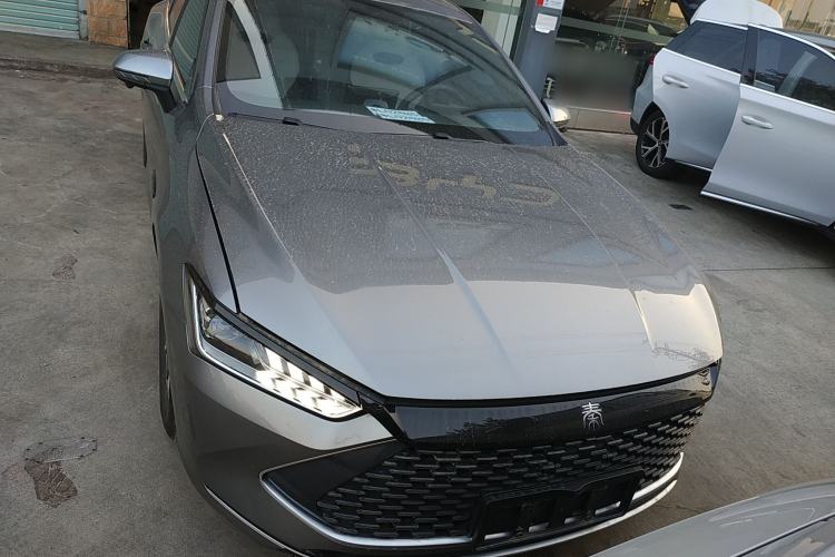 Used BYD Qin PLUS 2024 HONOR Edition DM-i 55KM Leading Model
