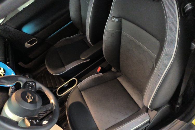 Used  Electric MINI COOPER 2024 456km COOPER E Classic Edition