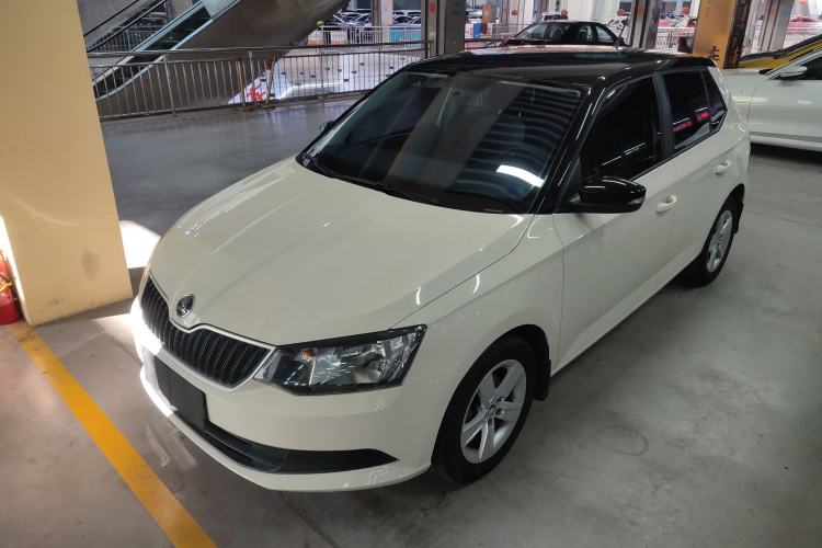 Used Skoda Fabia 2015 1.4L Automatic Front-Drive Model