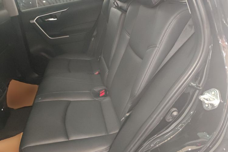 Used Toyota RAV4 2023 2.0L CVT Two-Wheel Drive Fashion Edition
