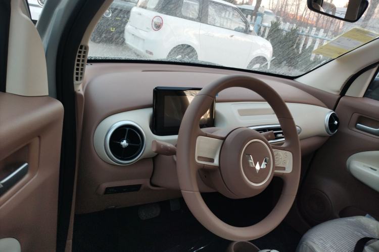 Used Wuling Hongguang MINIEV 2025 Four-Door Version Advanced Edition
