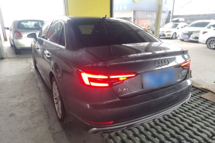 Used Audi A4L 2019 40 TFSI Fashion Edition China VI Emission Standard