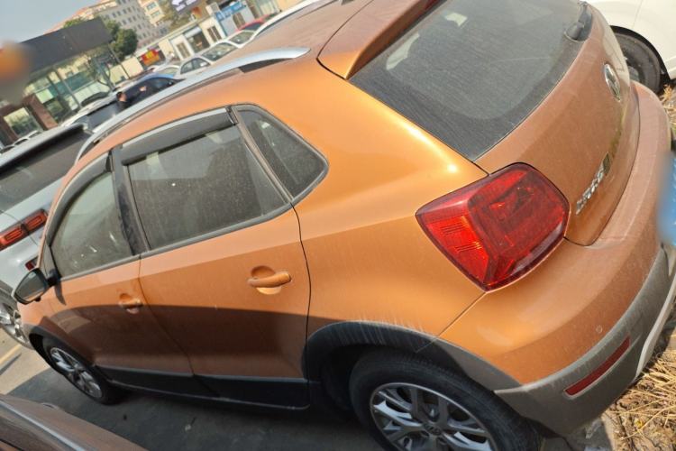 Used Volkswagen Polo 2018 1.5L Cross Polo Automatic
