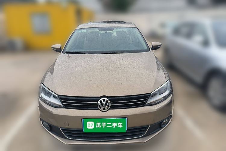 Used Volkswagen Sagitar 2014 1.6L Automatic Comfort Model
