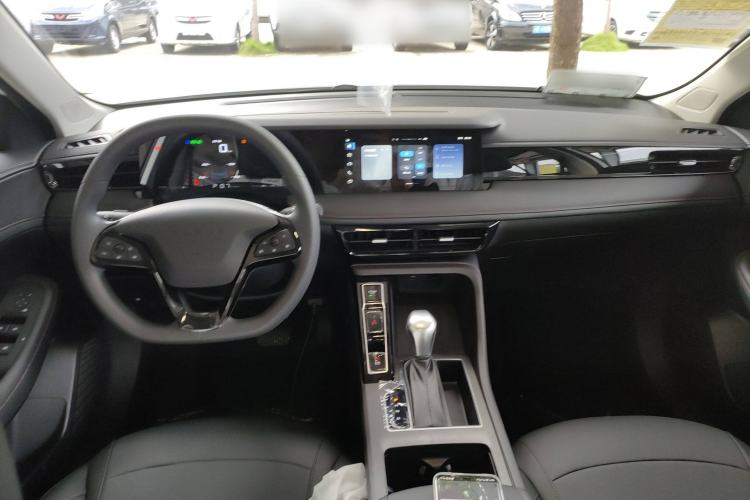 Used Roewe i5 2023 1.5L CVT Luxury Edition
