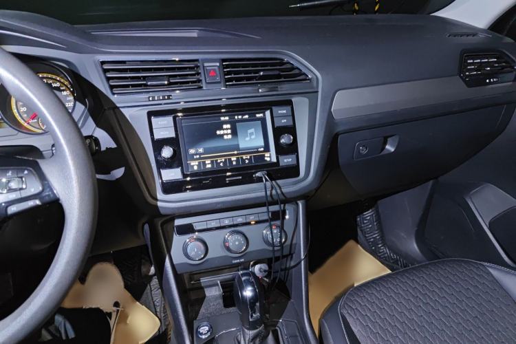 Used Volkswagen Tiguan L 2021 330TSI Automatic Two-Wheel Drive Comfort Edition
