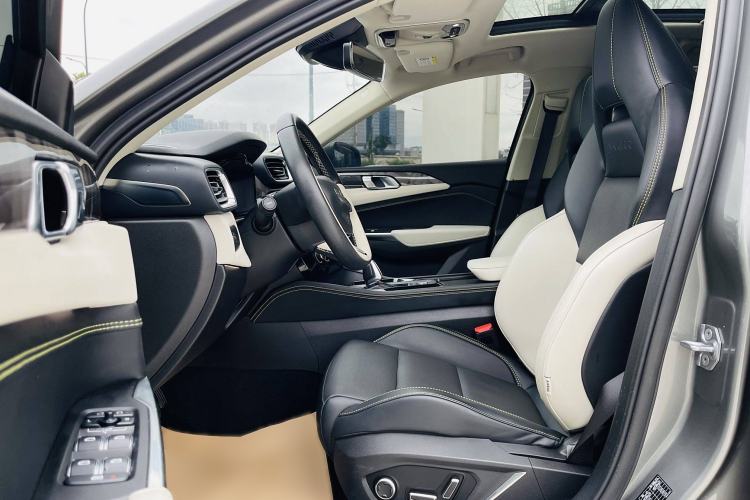 Used Lynk & Co 02 2022 1.5T DCT Shine Pro
