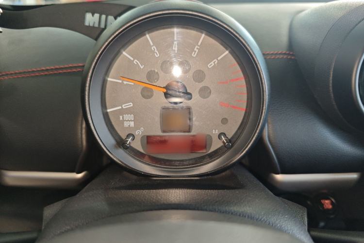 Used  Countryman 2014 1.6L COOPER Fun
