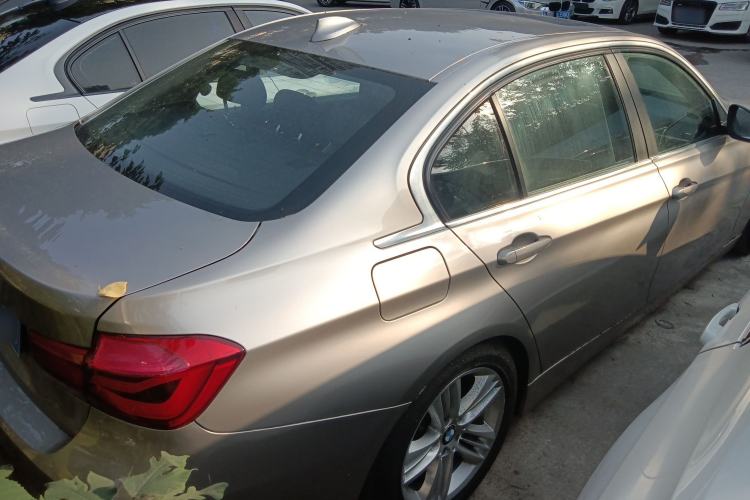 Used BMW 3 Series 2016 320Li Ambition Model
