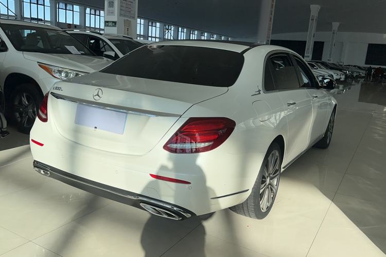 Used Mercedes-Benz E-Class 2016 E 300 L Stylish Model
