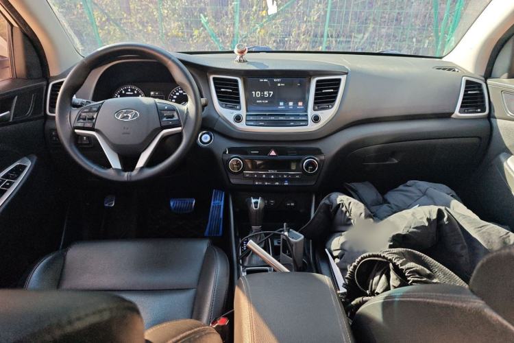 Used Hyundai Tucson 2018 1.6T Dual-Clutch Two-Wheel Drive 15th Anniversary Special Edition
