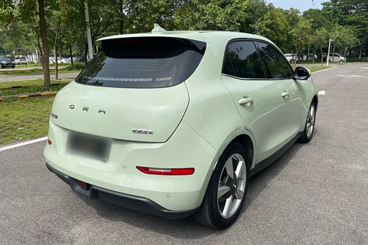 Used ORA Good Cat 2023 401 km Standard Range Luxury Version Lithium Iron Phosphate
