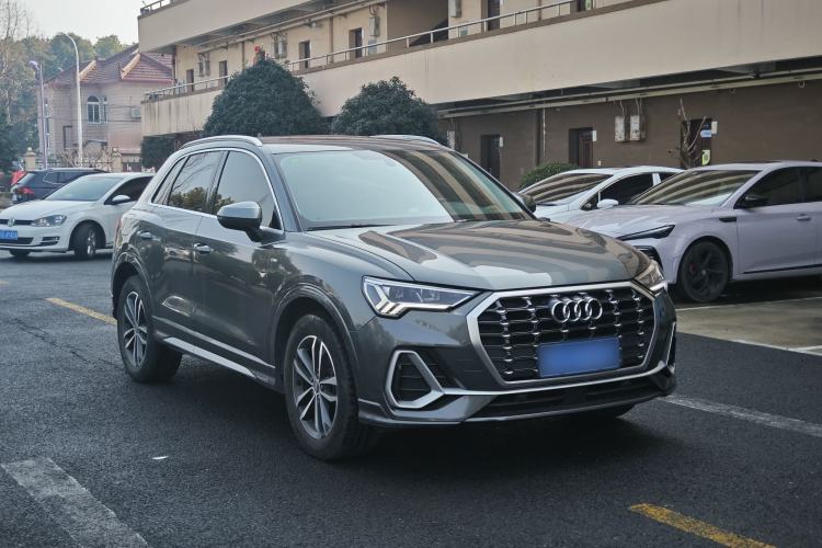 Used Audi Q3 2020 35 TFSI Ambition Dynamic Edition
