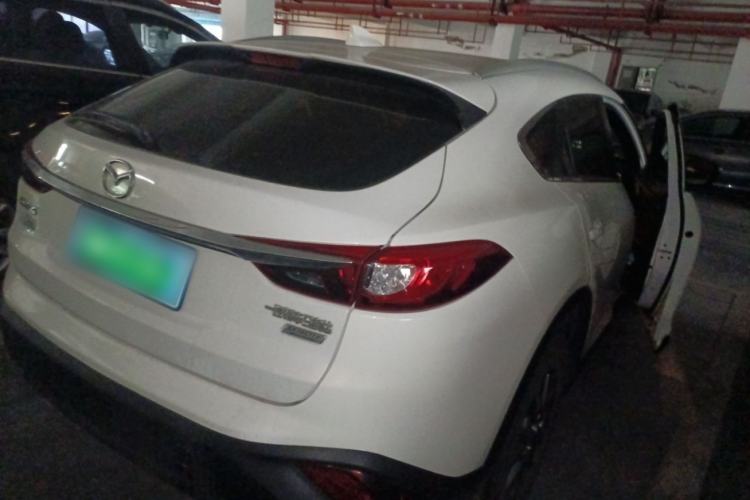 Used Mazda CX-4 2018 2.0L Automatic Two-Wheel Drive Blue Sky Premium Upgrade Version China VI Standard
