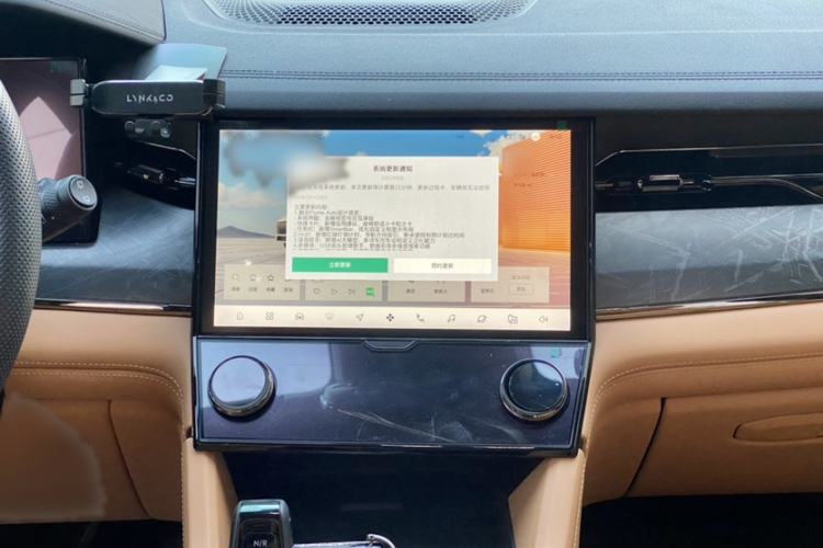 Used Lynk & Co 09 2021 2.0T Halo Six-Seater
