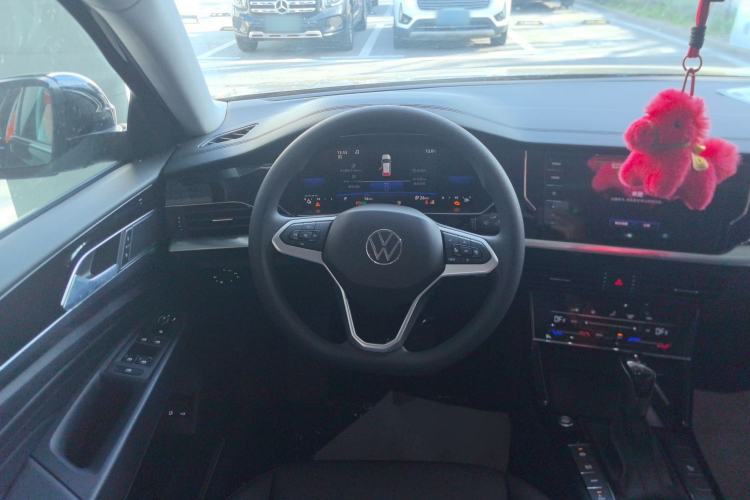 Used Volkswagen Passat New Energy 2025 430 PHEV Hybrid Business Edition
