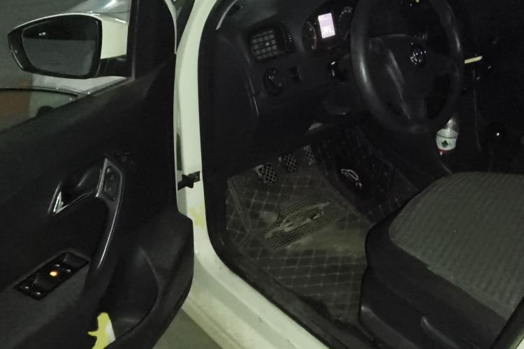 Used Volkswagen Polo 2014 1.4L Manual Fashion Edition