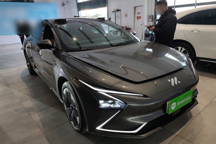 Used  L7 2022 Dynamic Model
