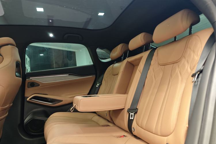 Used BYD Song L EV 2025 Intelligent Driving Version 662 km LiDAR Excellence Edition
