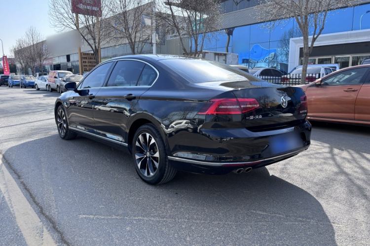 Used Volkswagen Magotan 2017 280TSI DSG Leading Edition
