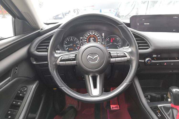 Used Mazda Mazda 3 Axela 2020 1.5L Automatic Luxury Version