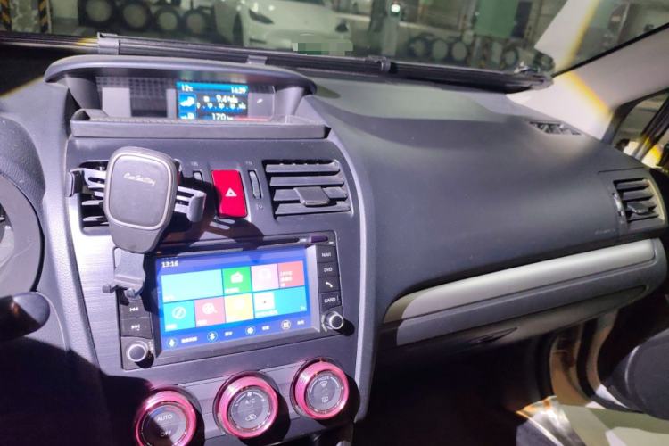 Used Subaru XV 2014 2.0i Elite Edition
