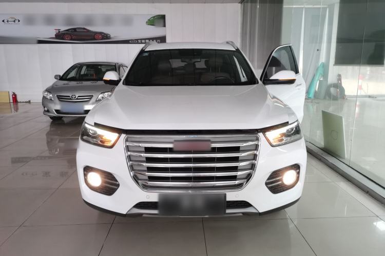 Used Haval H6 2017 Red Label 2.0T Automatic Two-Wheel Drive ZhiShang Model
