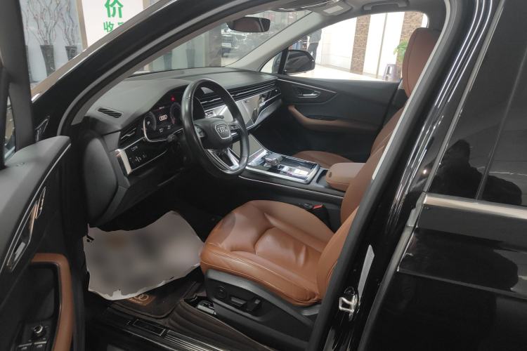 Used Audi Q7 2020 55 TFSI quattro S line sports model
