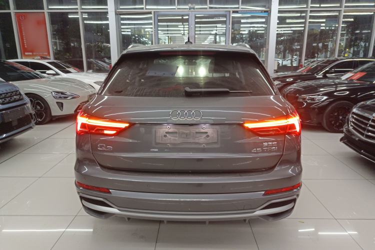 Used Audi Q3 2019 35 TFSI Fashion Dynamic Model