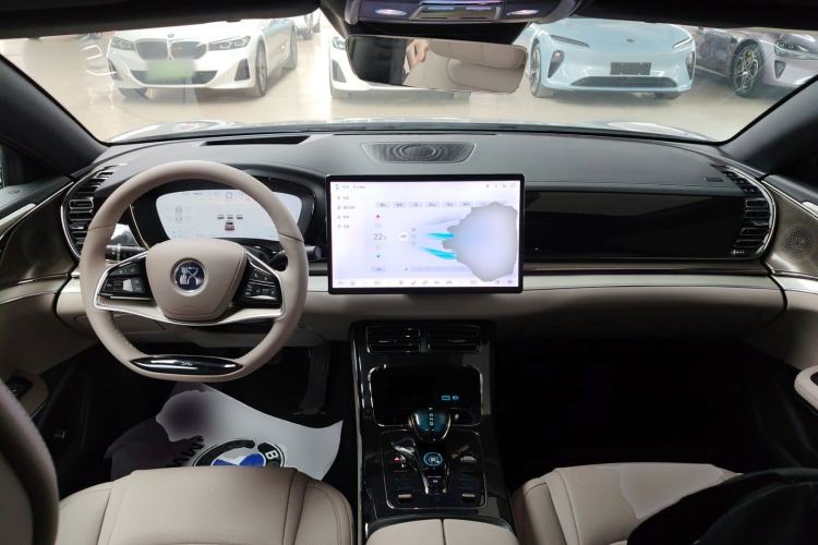 Used BYD Han 2025 DM-i 125KM Prestige Model
