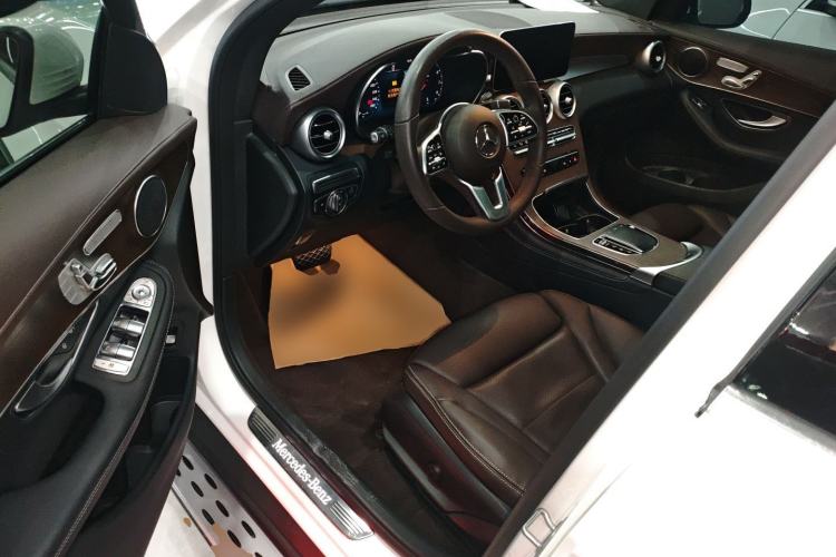 Used Mercedes-Benz GLC 2022 Facelift GLC 260 L 4MATIC Luxury Edition
