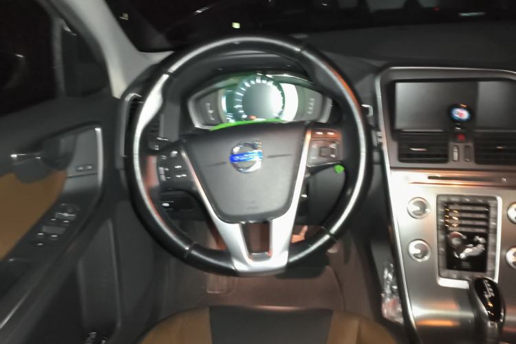 Used Volvo XC60 2015 T5 AWD Zhiyuan Edition