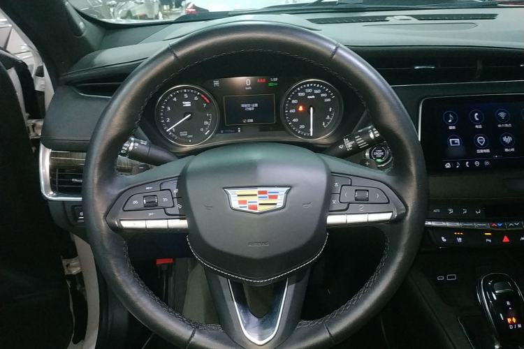 Used Cadillac XT4 2021 28T Four-Wheel Drive Platinum Edition