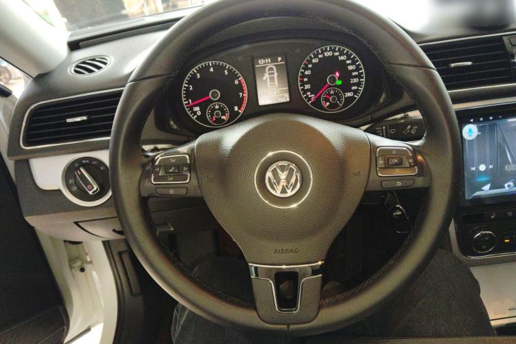 Used Volkswagen Passat 2014 1.8TSI DSG 30th Anniversary Edition
