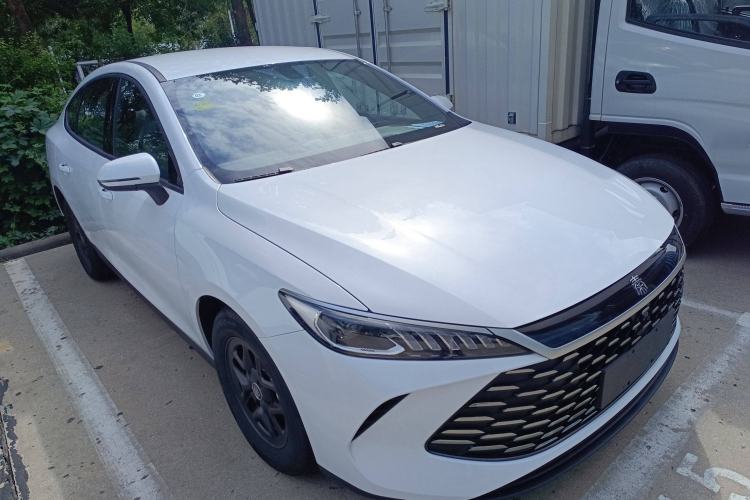 Used BYD Qin PLUS 2025 DM-i Smart Drive 55KM Leading Model
