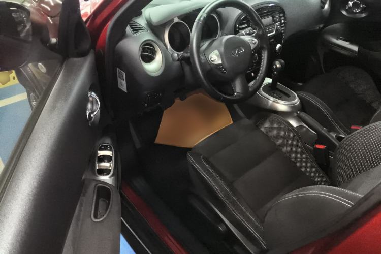 Used Infiniti ESQ 2014 1.6L Spontaneous Edition