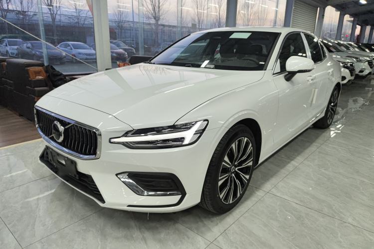 Used Volvo S60 2025 B4 Zhiyuan Luxury Edition