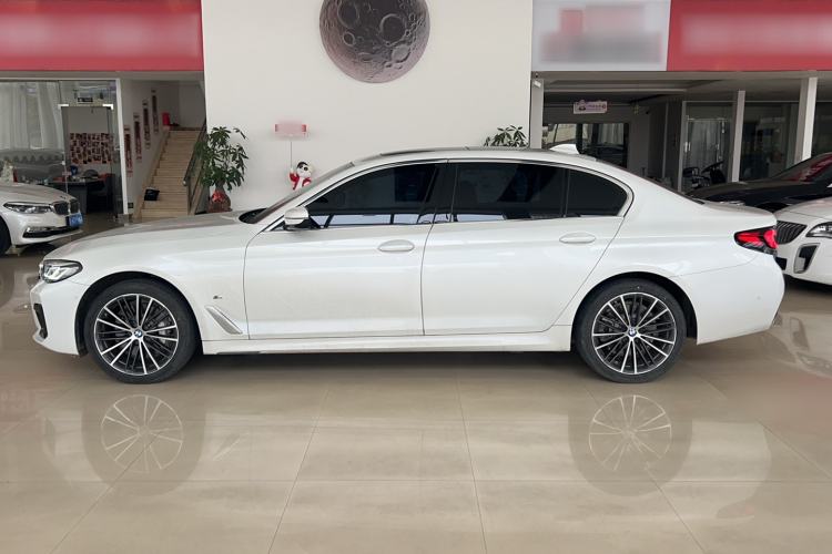 Used BMW 5 Series 2022 Second Facelift 530Li Leading Edition M Sport Package
