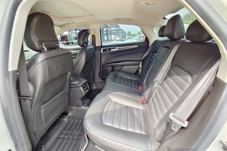 Used Ford Mondeo 2013 2.0L GTDi 200 Fashion Edition
