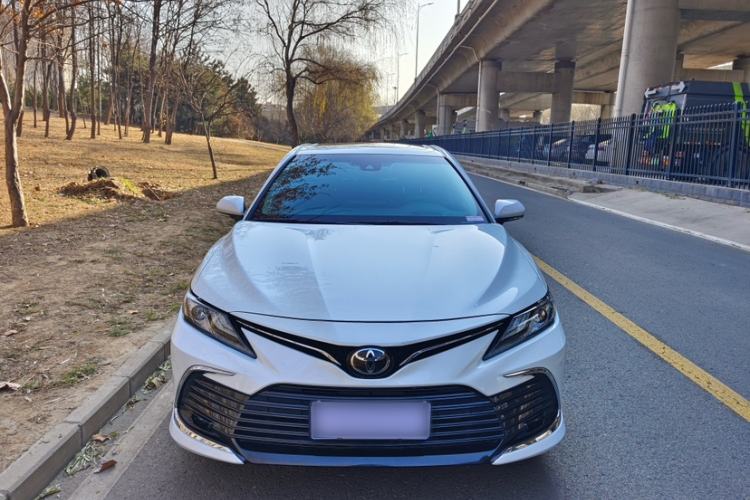 Used Toyota Camry 2021 2.0G Luxury Edition
