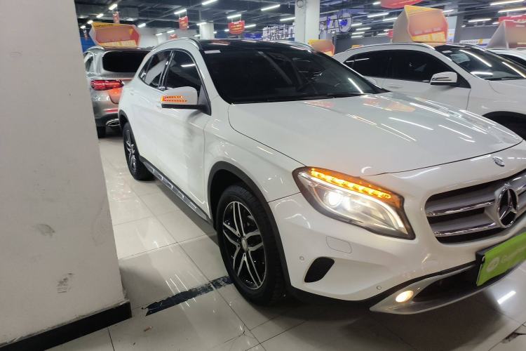 Used Mercedes-Benz GLA 2015 GLA 220 4MATIC Fashion Model