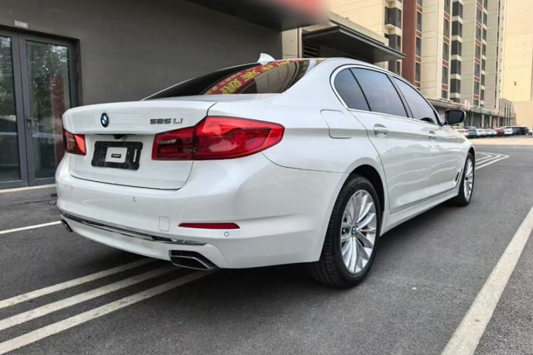 Used BMW 5 Series 2019 Facelifted 525Li Luxury Package
