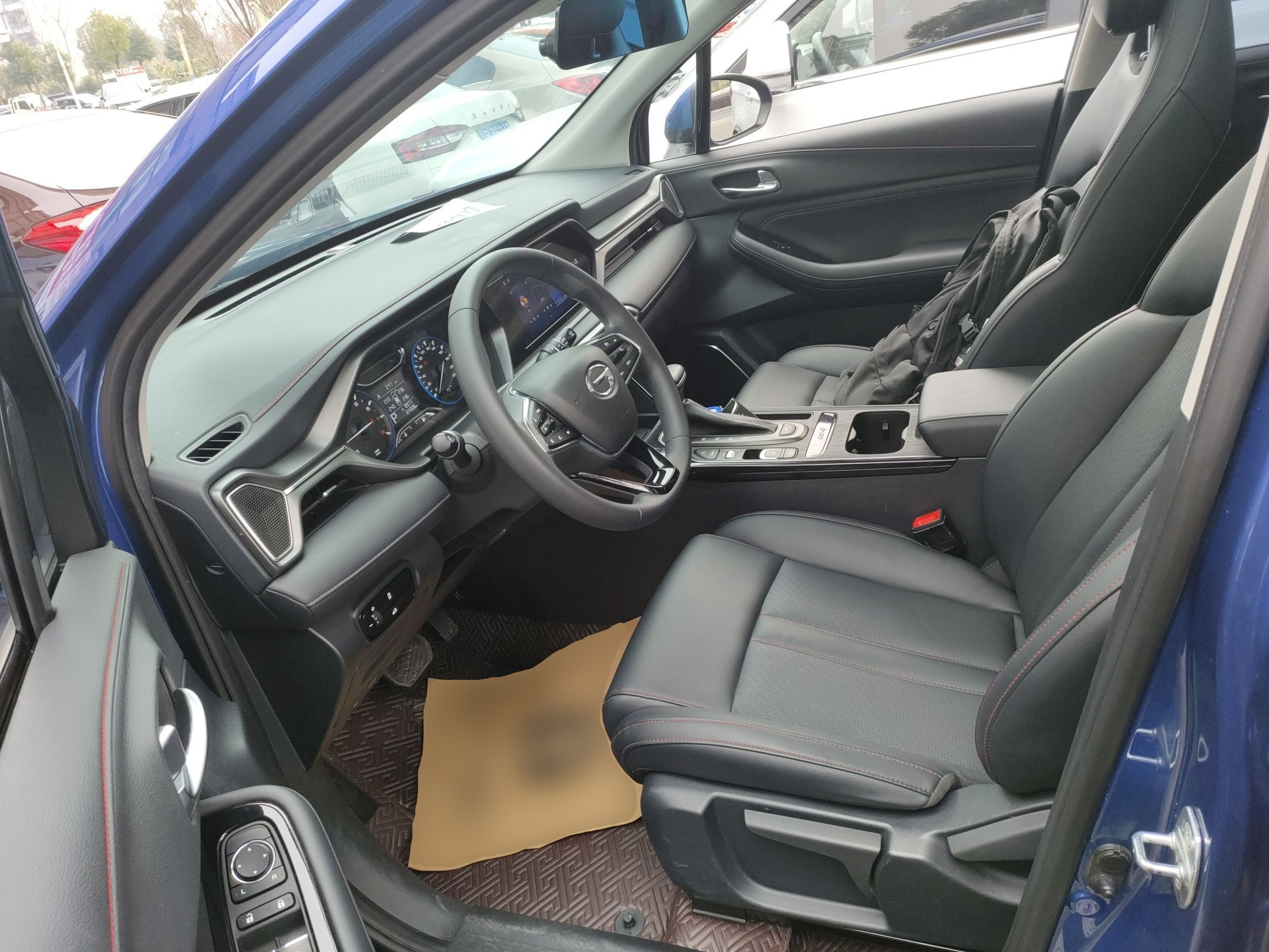 Переднее сиденье в автомобиле