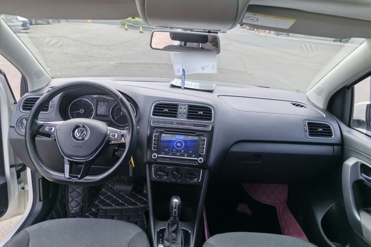 Used Volkswagen Polo 2016 1.6L Automatic Comfort Model