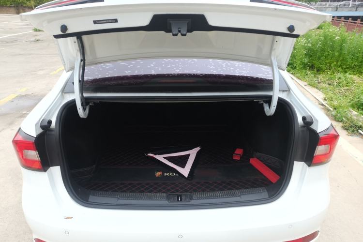 Used Roewe i5 2019 1.5L Automatic 4G Connected Langhao Edition
