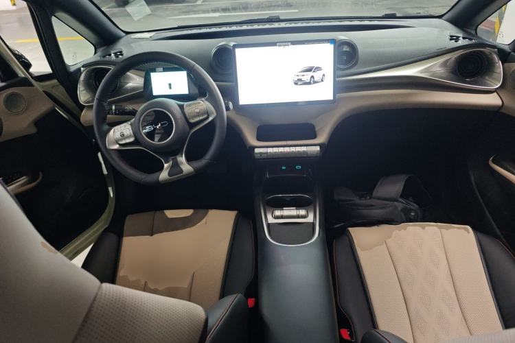 Used BYD Dolphin 2025 420km Free Edition
