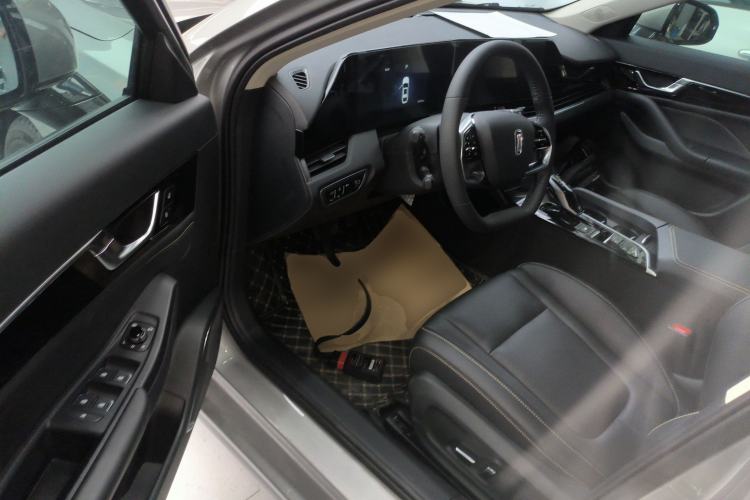 Used Bestune B70 2023 Third Generation 1.5T Automatic Enjoyment Version
