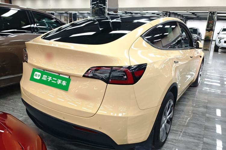 Used Tesla Model Y 2022 Long-Range All-Wheel-Drive Version
