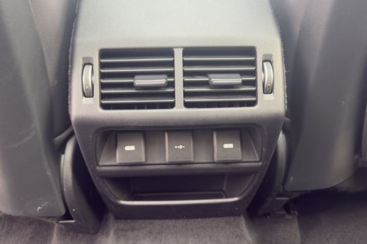 Used Land Rover Discovery Sport 2020 249 PS R-Dynamic Performance Tech Edition 7 Seats
