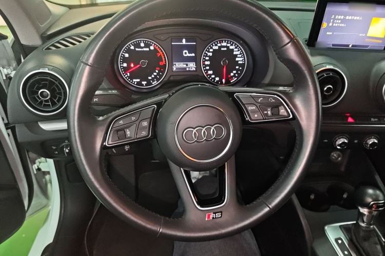 Used Audi A3 2020 Restyled Limousine 35 TFSI Ambition Version China VI
